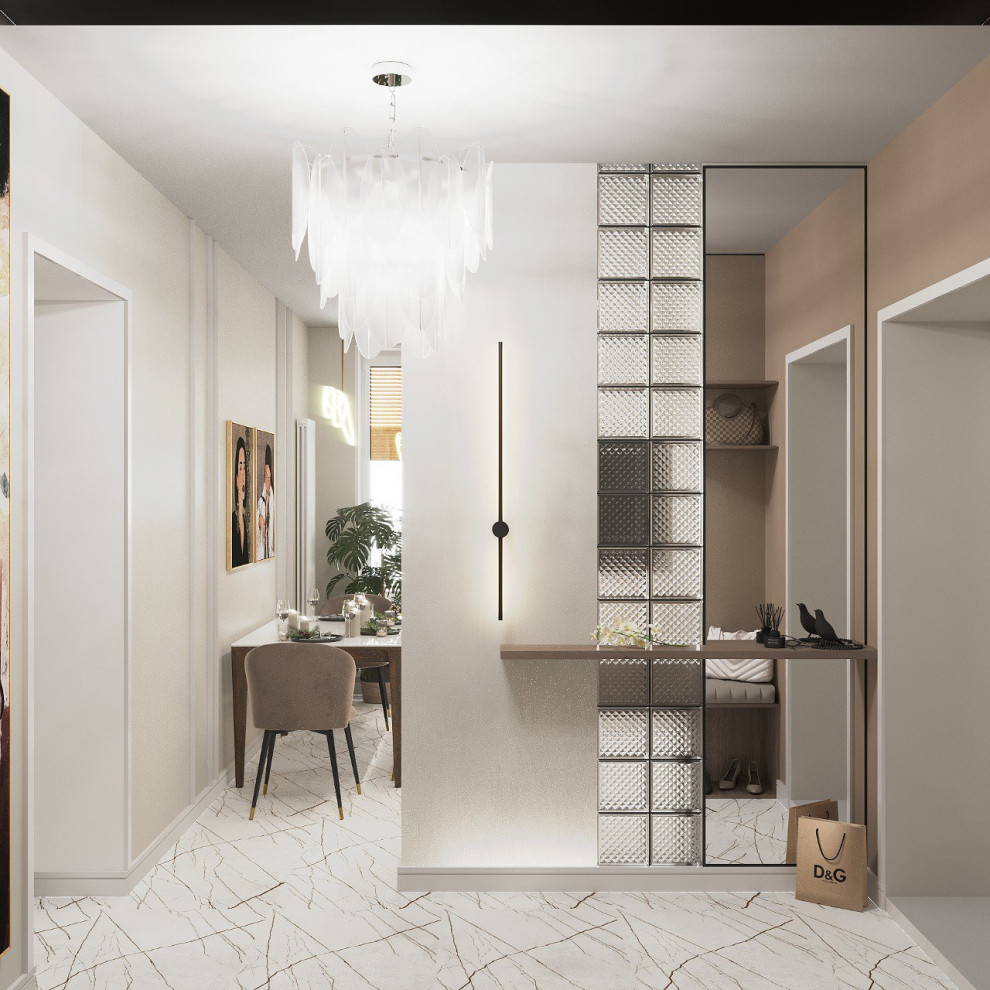 Прихожая в квартире художника