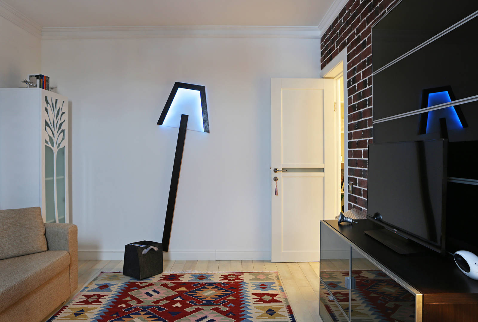 Houzz тур: Микс классики и современного дизайна в московской квартире