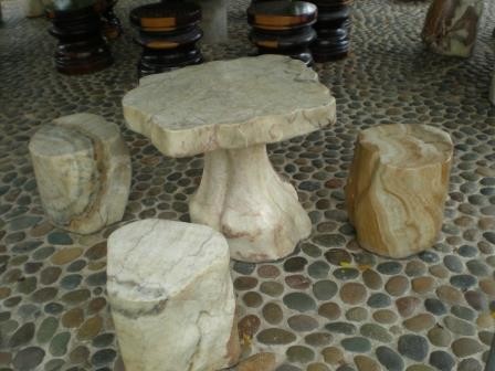 Интерьерные изделия: мебель