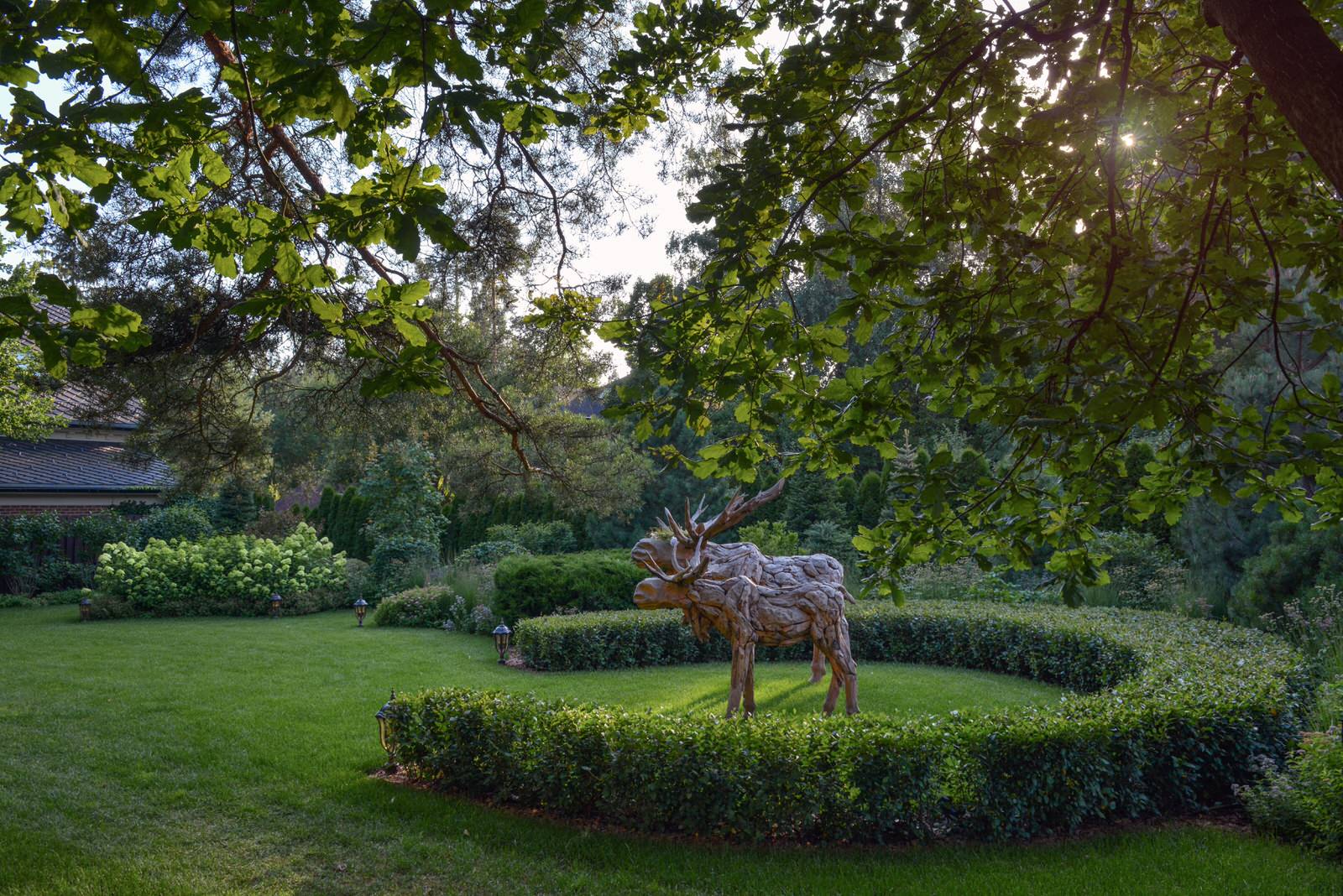 Fairy Garden.Сад под дубами