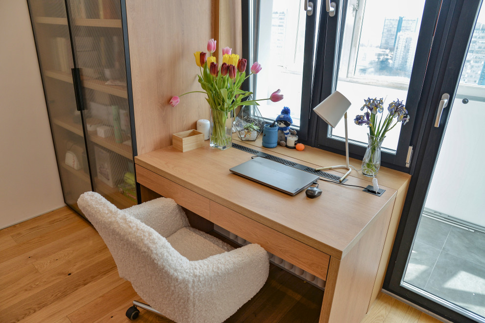 Мебель для комнаты девочки подростка.