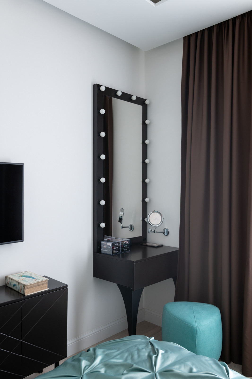 Квартира с ярким акцентом