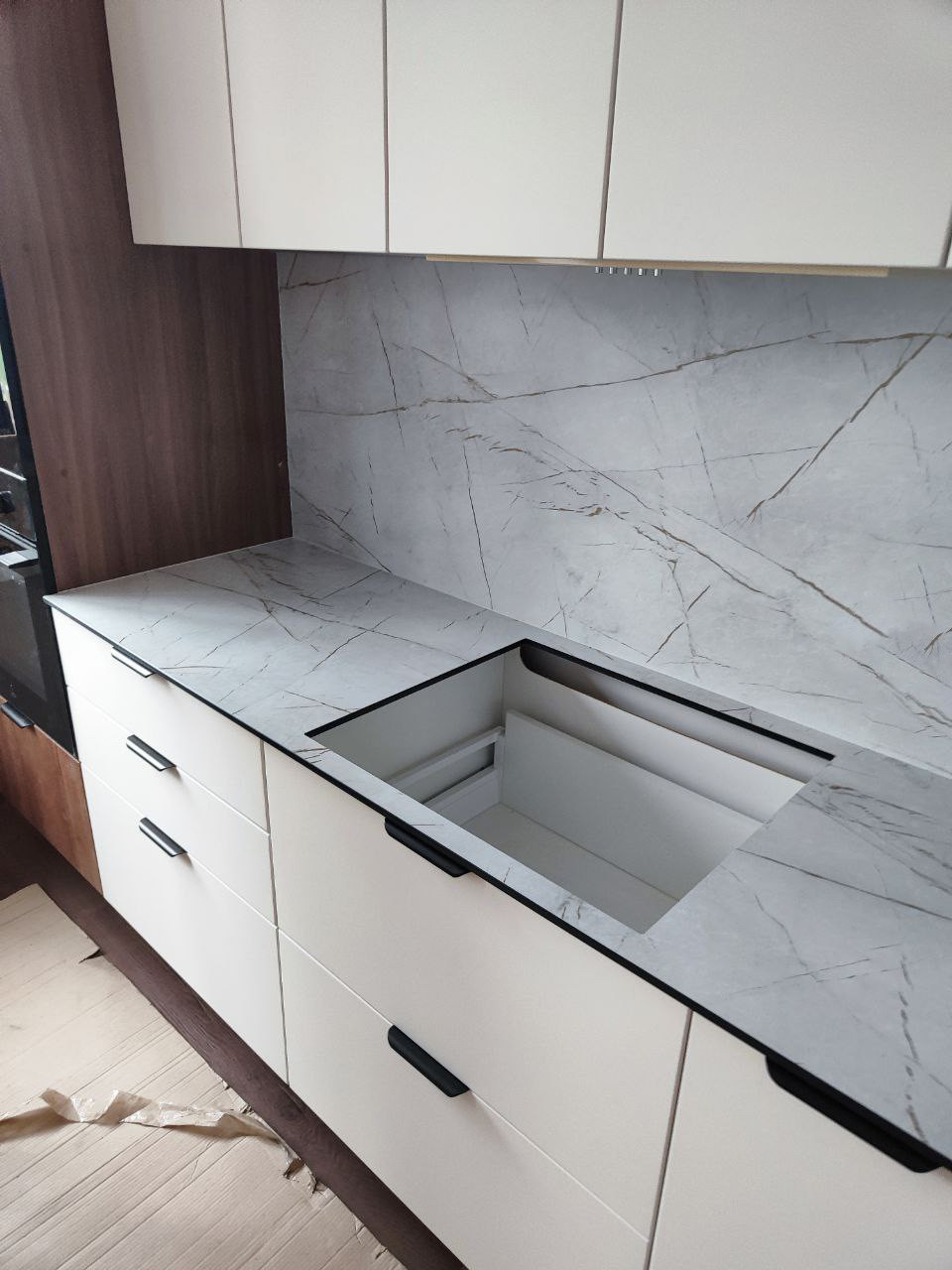 Столешница и HPL пластика на кухню