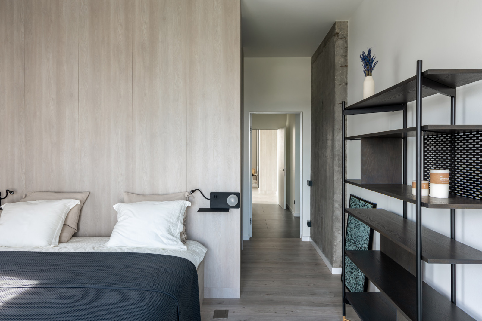 Монохромные апартаменты