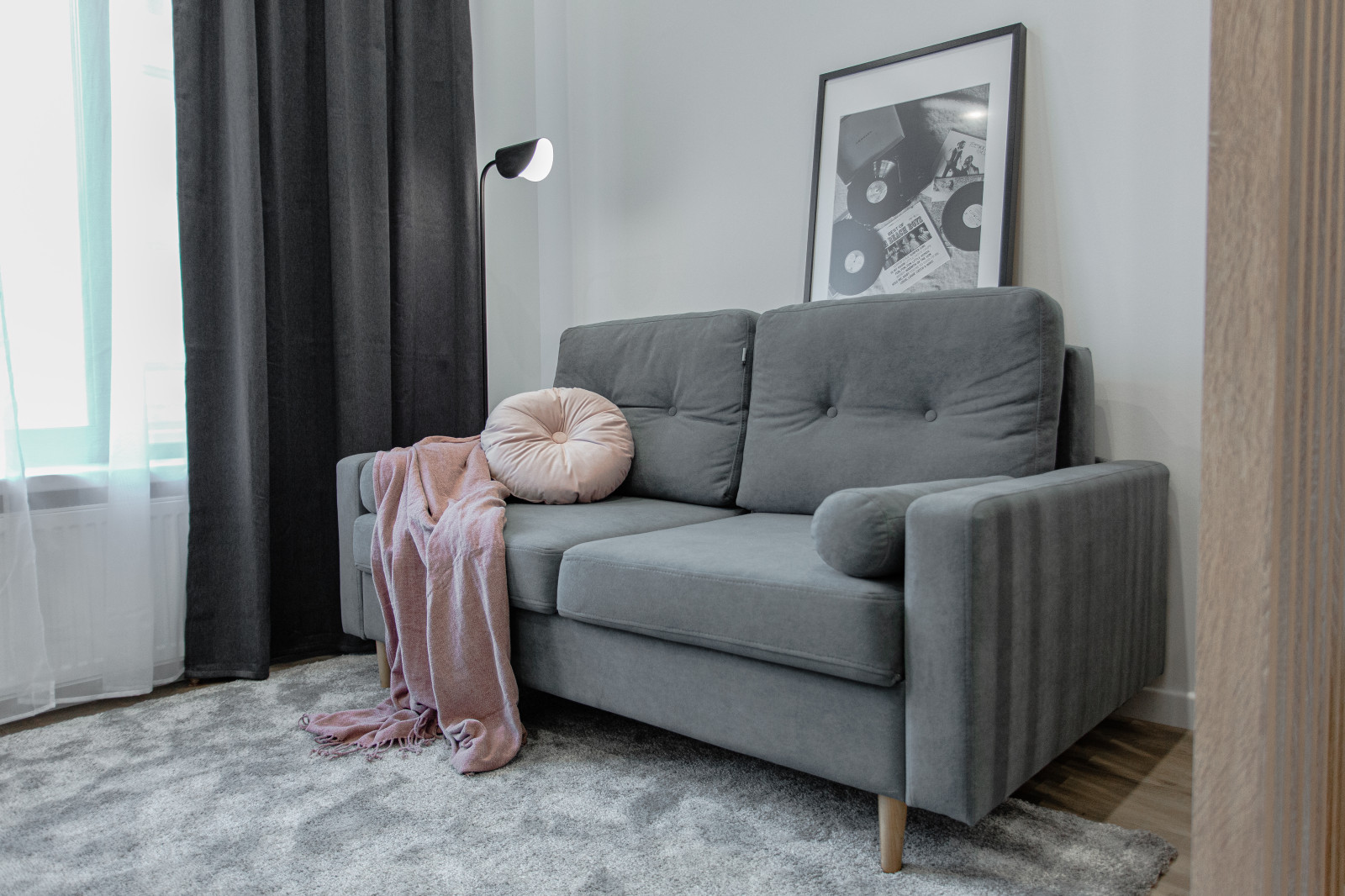 Neva-Neva Реализация