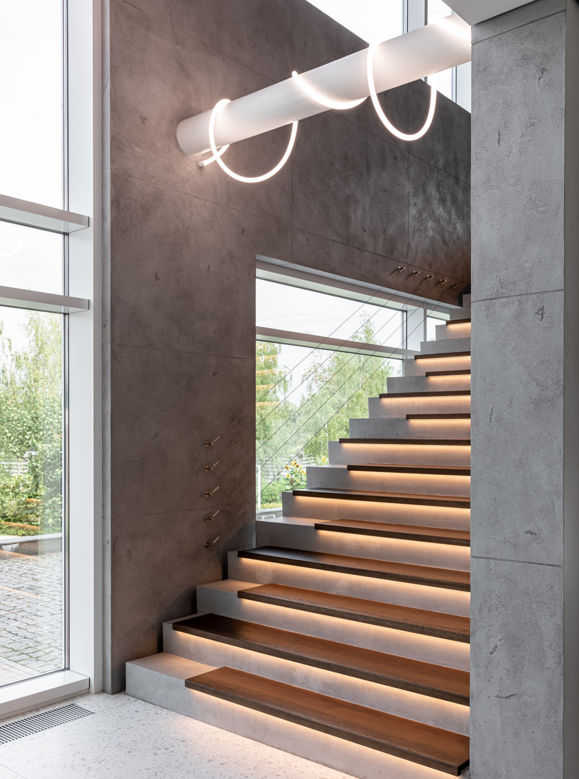 VYSHYTO HOUSE INTERIOR PART GREY