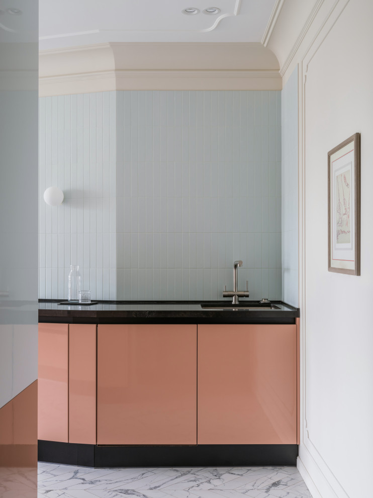 Французское настроение и мотивы шинуазри: семейная квартира