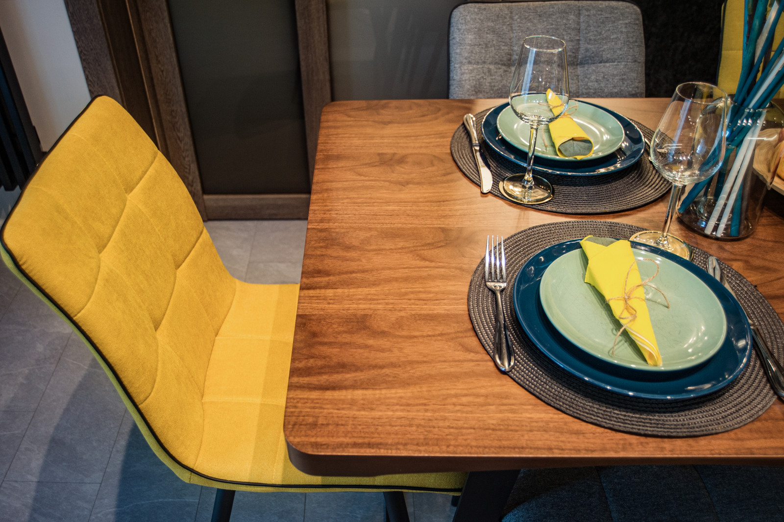 Обеденный стол (складной)