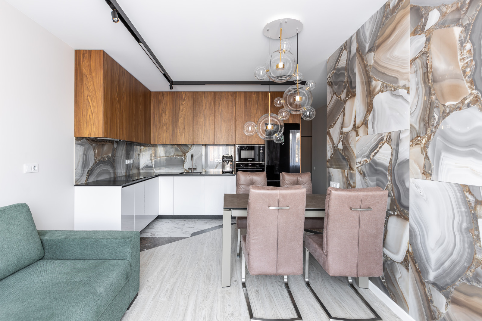 ЖК "Дом на Набережной"