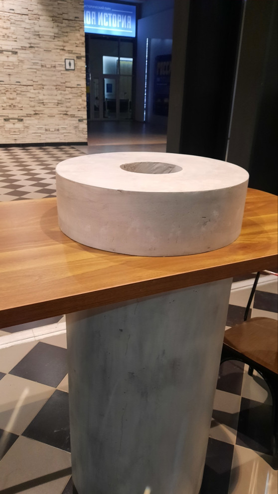Подстолье из бетона