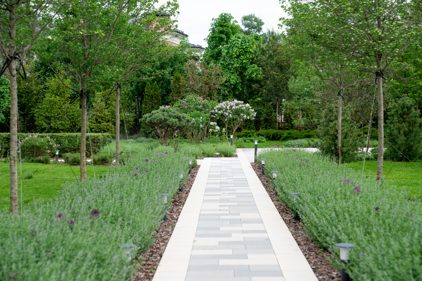 Английская неоклассика в Парквилл. 2019 г.