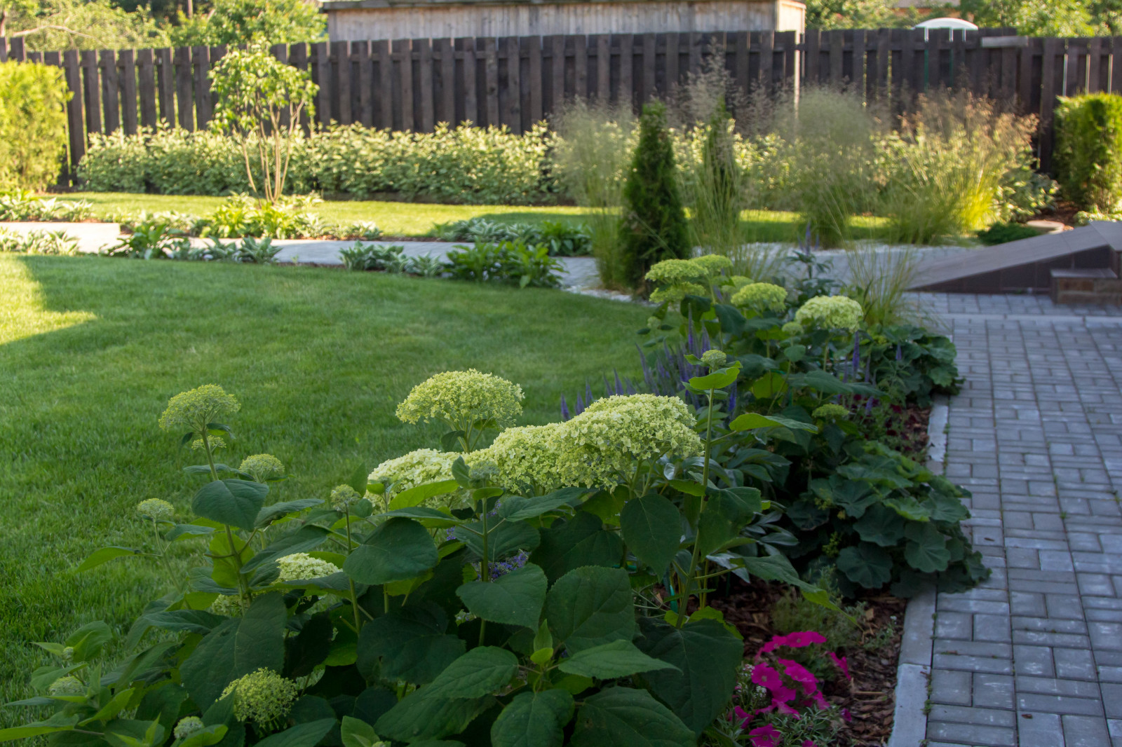 Композиция перед зоной отдыха