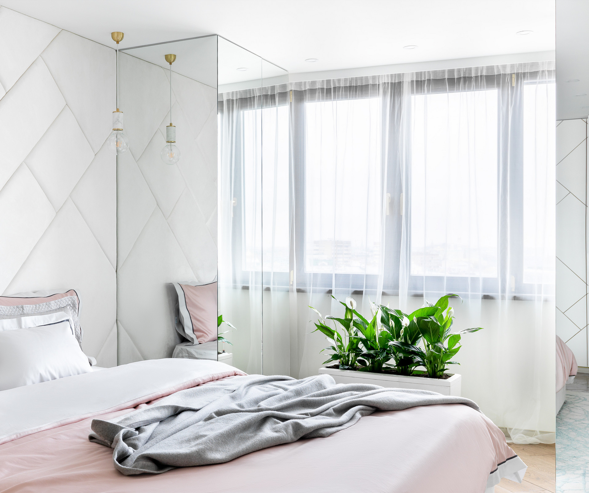 Зеркальная квартира