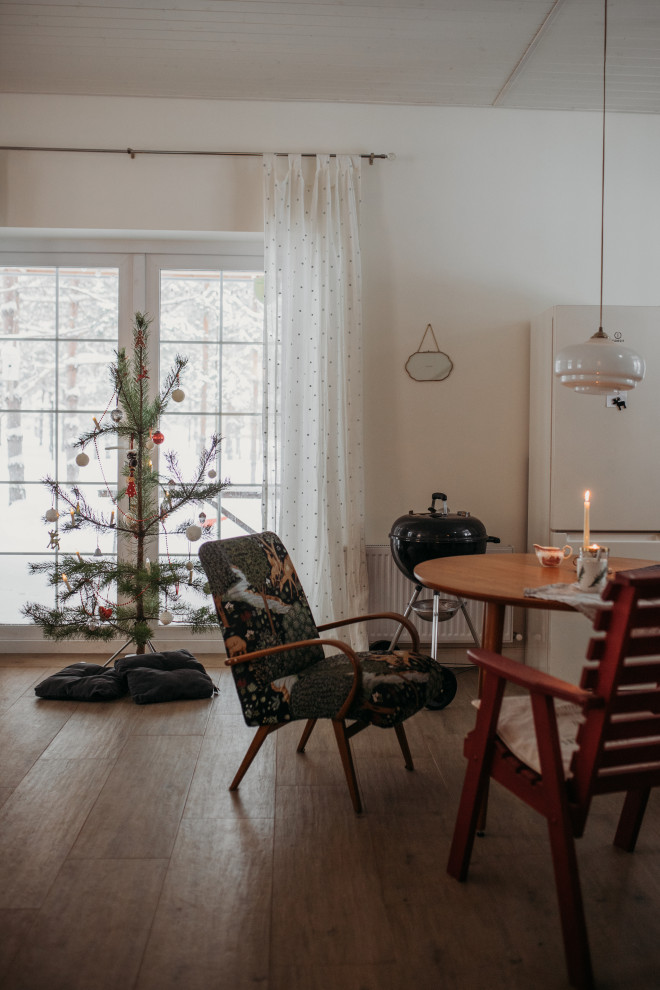 Дом в соснах