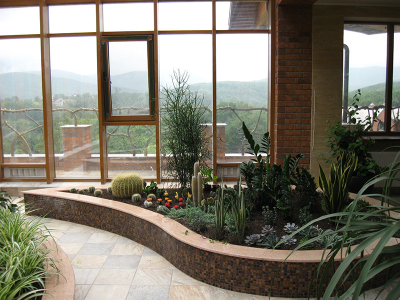 Частное домовладение с зимним садом