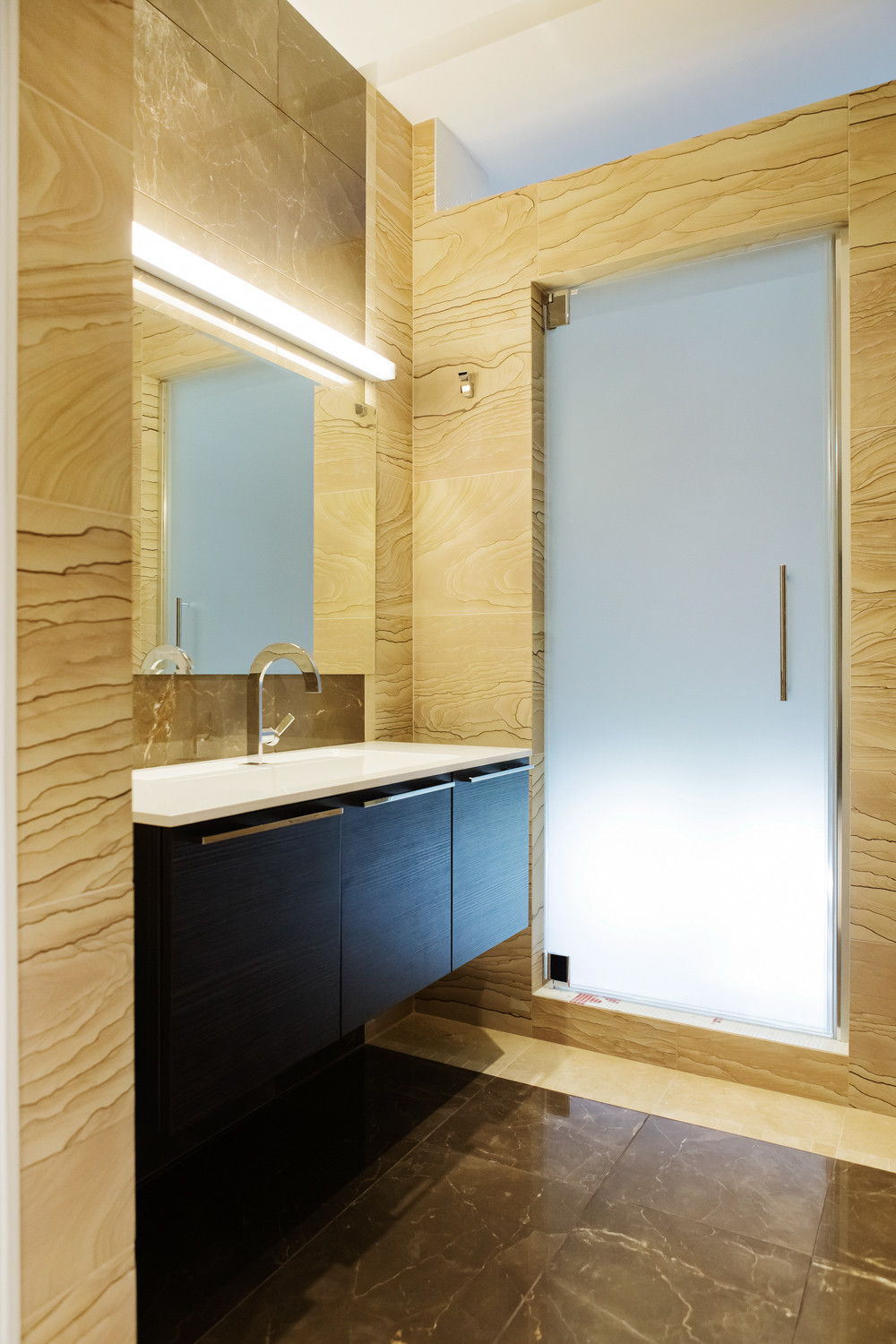 Проект "Геометрия". Квартира в современном стиле.