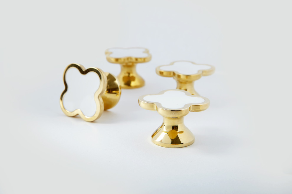 Портрет: Ювелирные украшения для мебели от Soda Homedecor