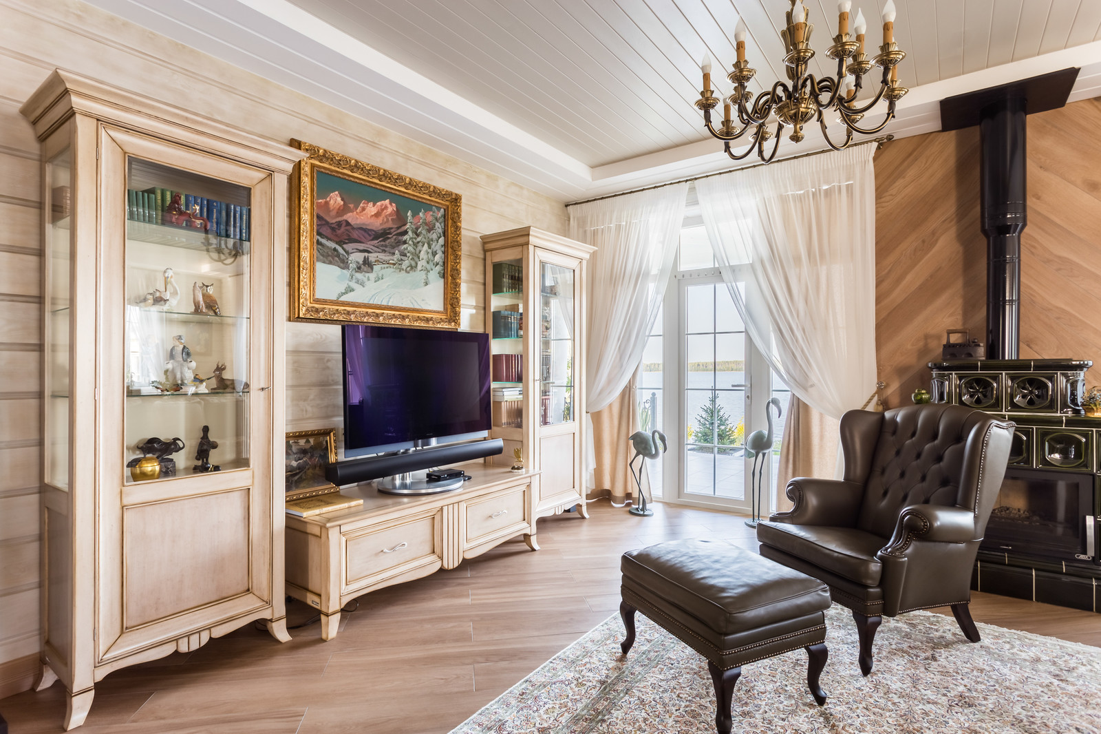 Интерьер загородного дома у моря