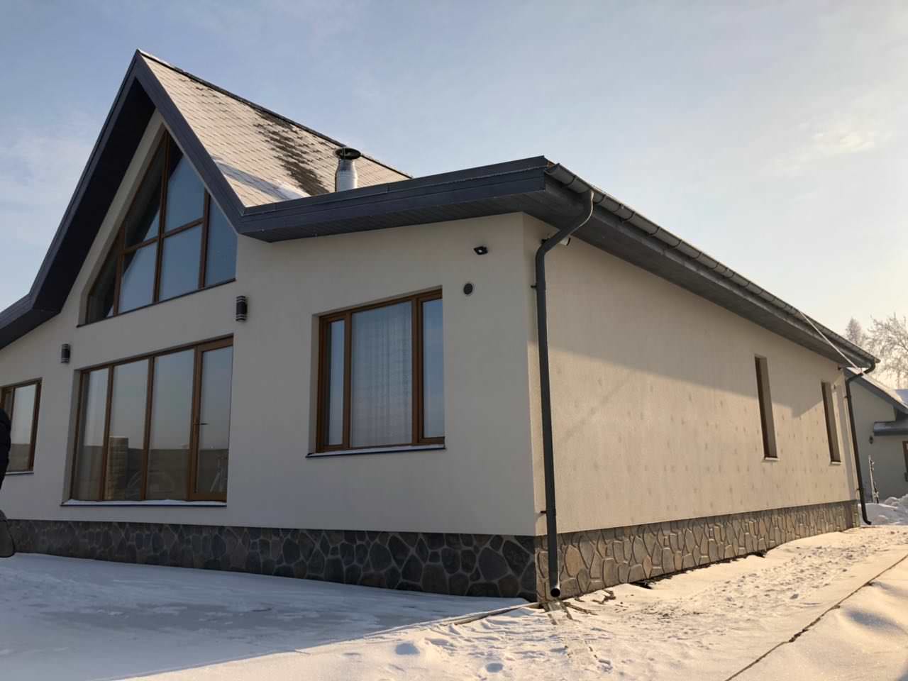 Дом в черте города. 260 м2.