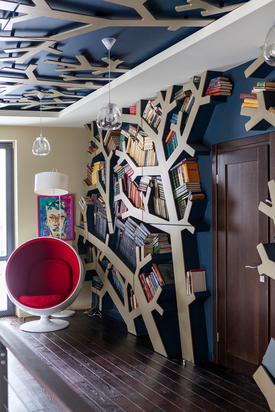 В гостях: Дерево в облаках — посреди загородного дома