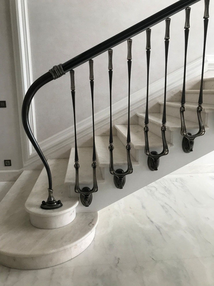 Балясины из стали и бронзы