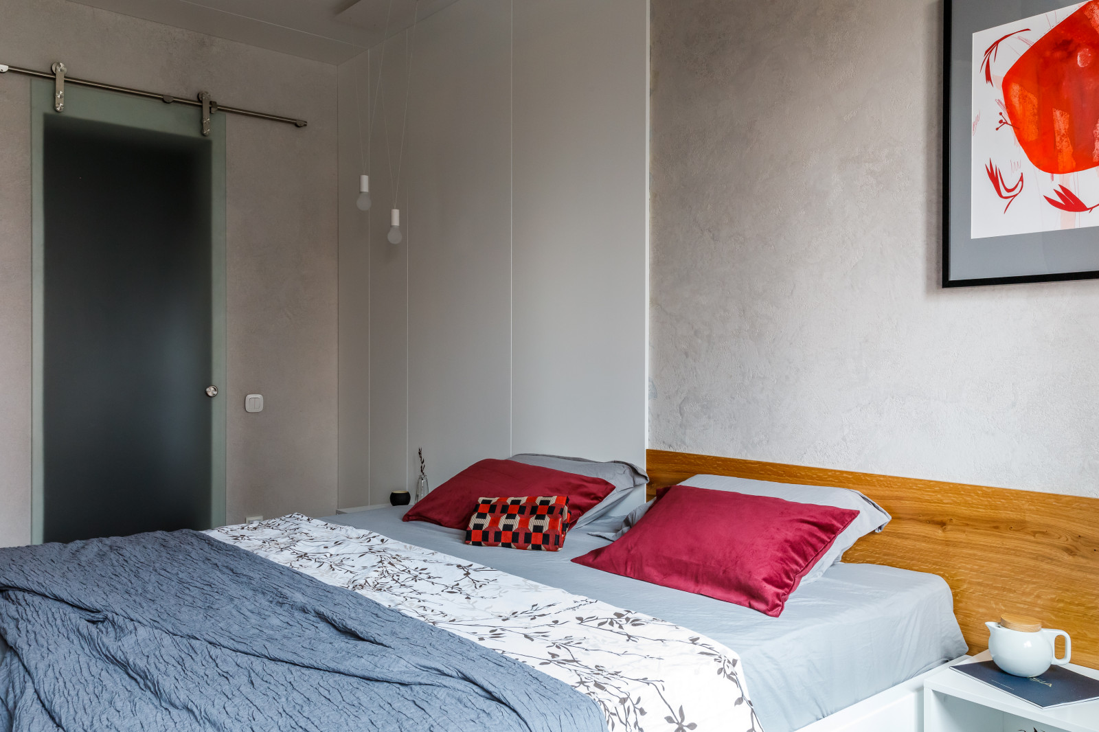 Квартира с фито-стеной и яркими акцентами в Москве