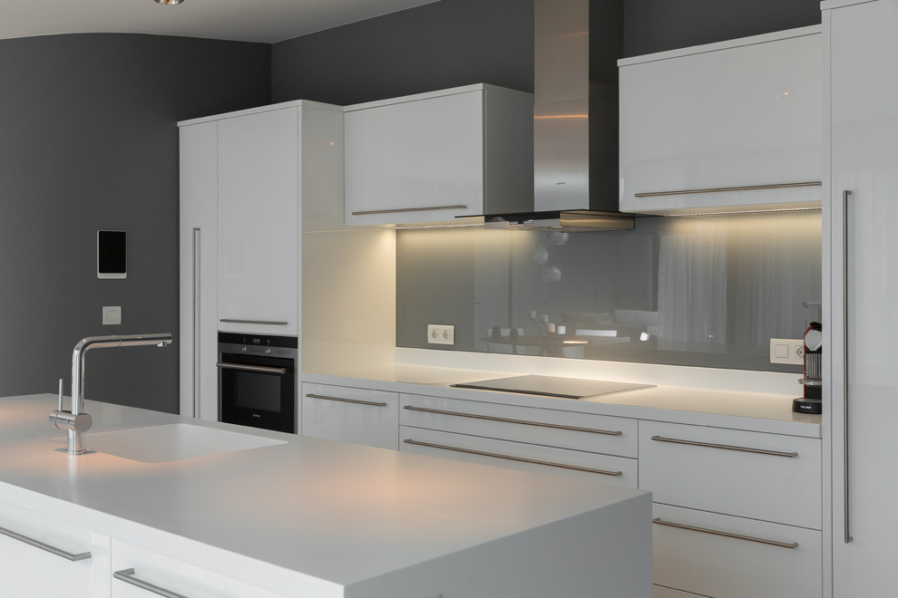 Обложка проекта: Кухня и двери для квартиры в Риге