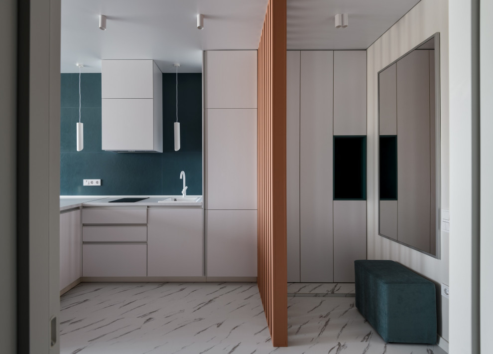 Кораллово-бирюзовый