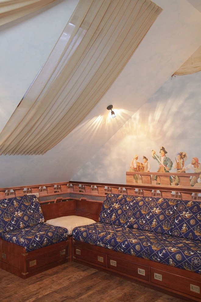 Шторы для мансарды и дизайн детской в морском стиле.