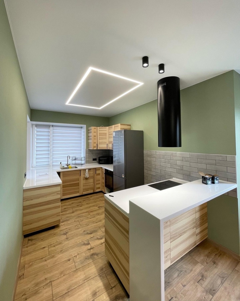 Линейное освещение в ДНТ Русское поле