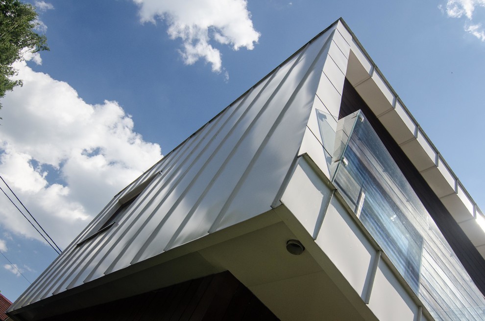 Summer house reconstruction in Pushkino.