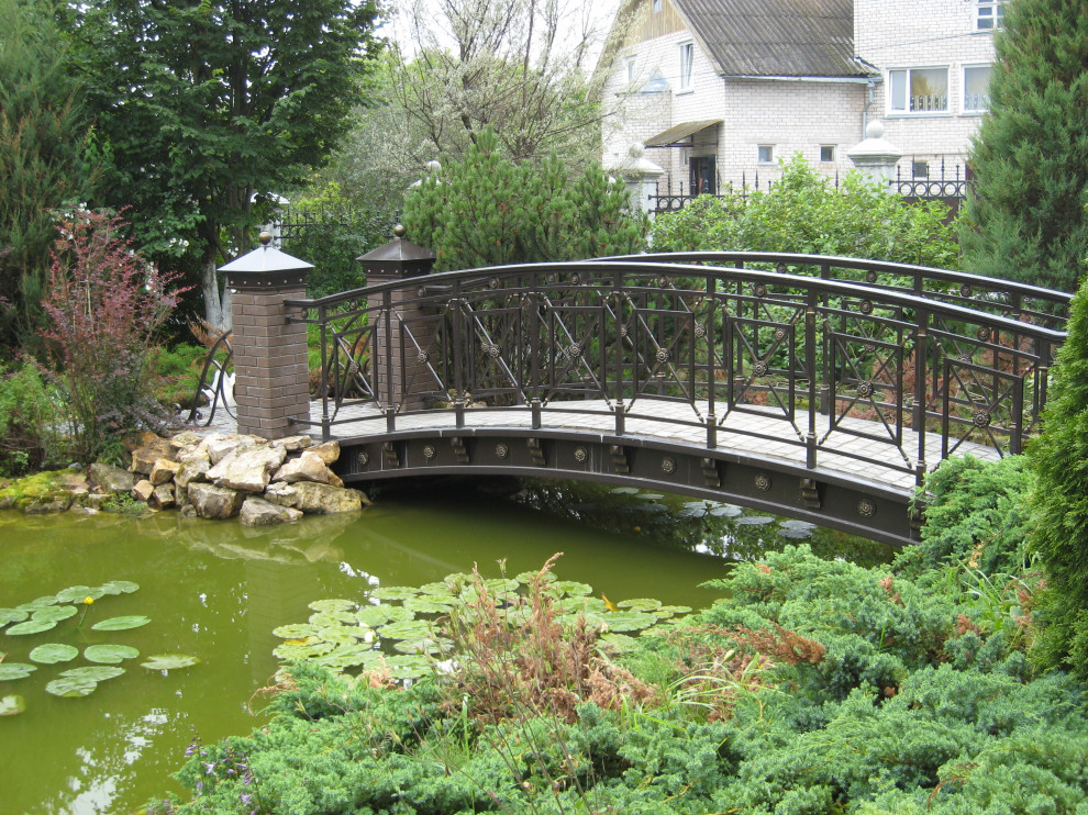 Мостик в классическом стиле