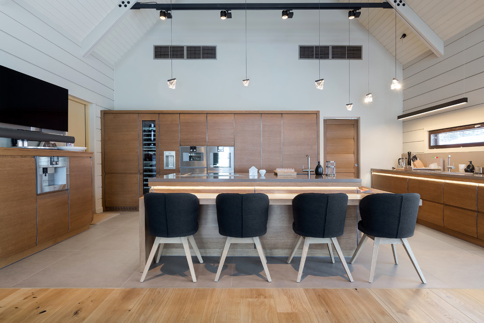 Дом на озере для большой семьи