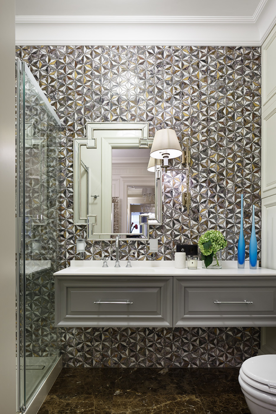 "В лучших традициях"