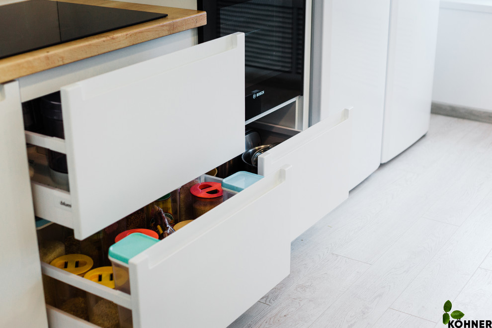 Обложка проекта: Кухня в скандинавском стиле в мансардной квартире