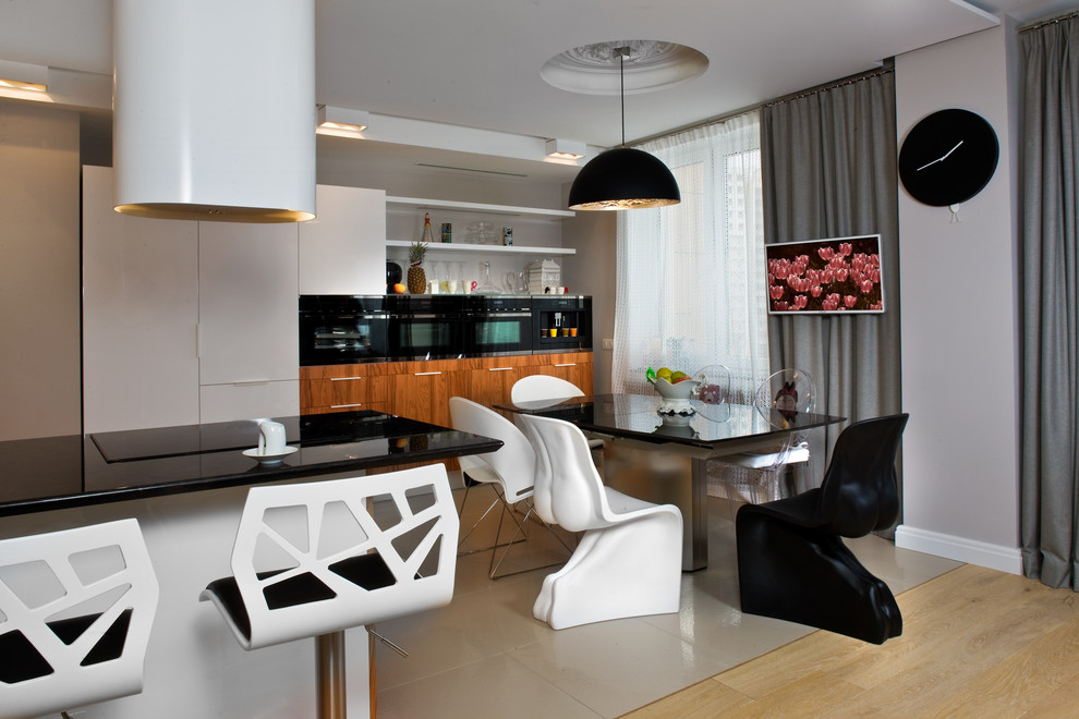 Яркая насыщенная квартира