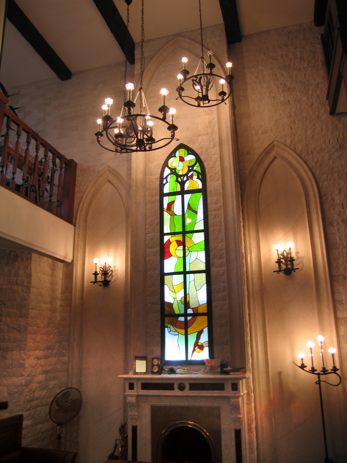 Обложка альбома: Витражи в интерьере