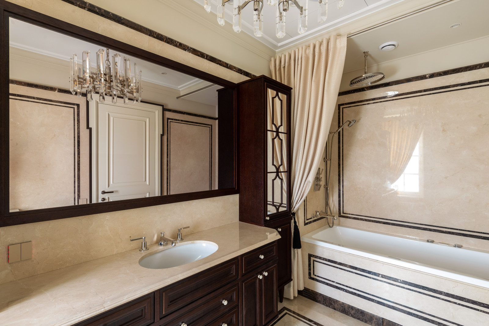 Встроенный телевизор на Большой Грузинской