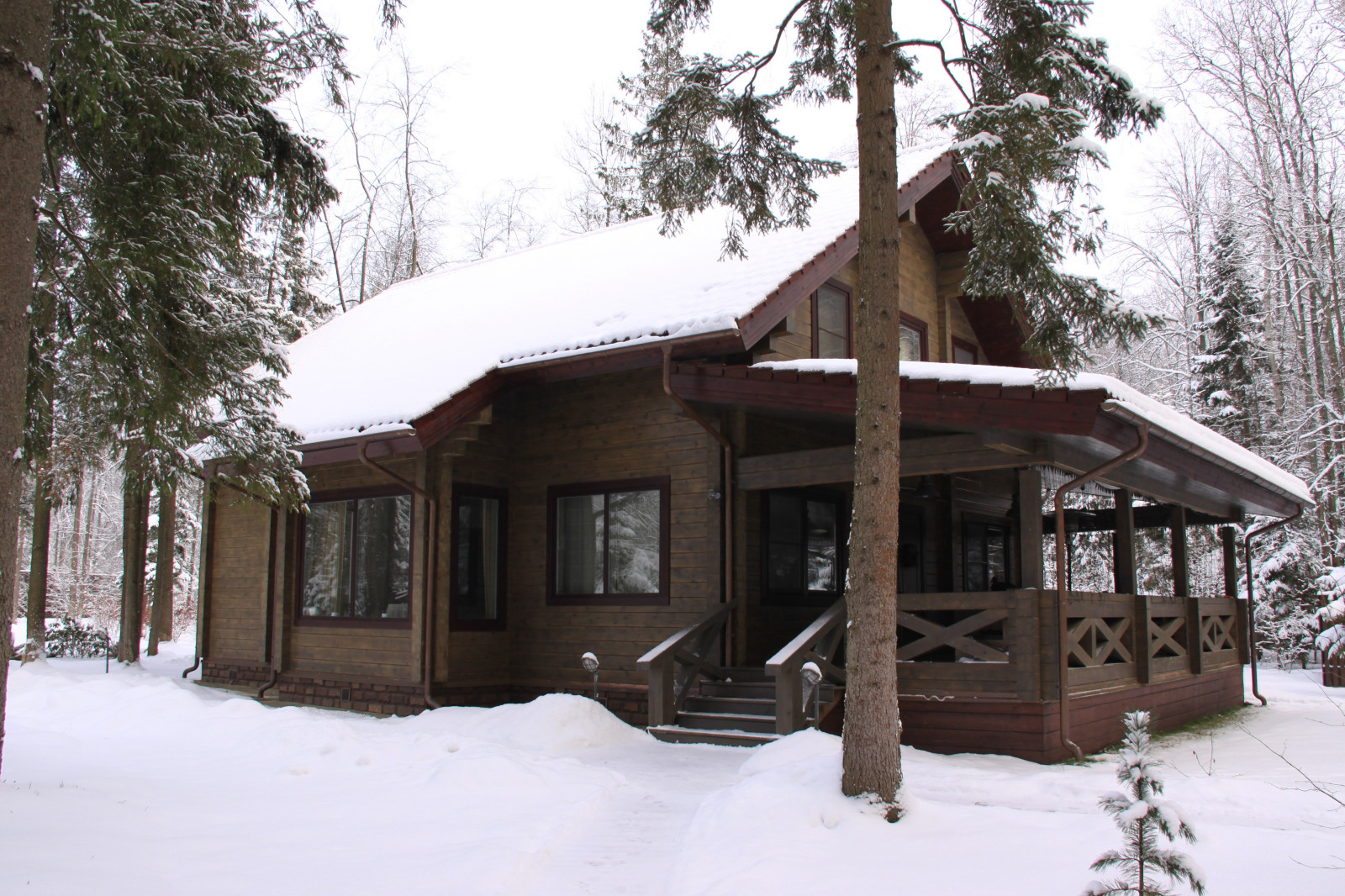 Дом из клееного бруса "Мезонин"