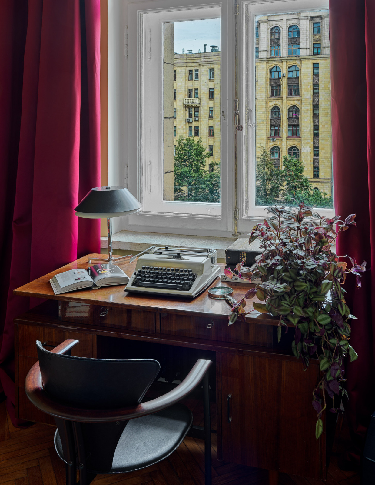 Интерьер в сталинской высотке (гостиница Украина)