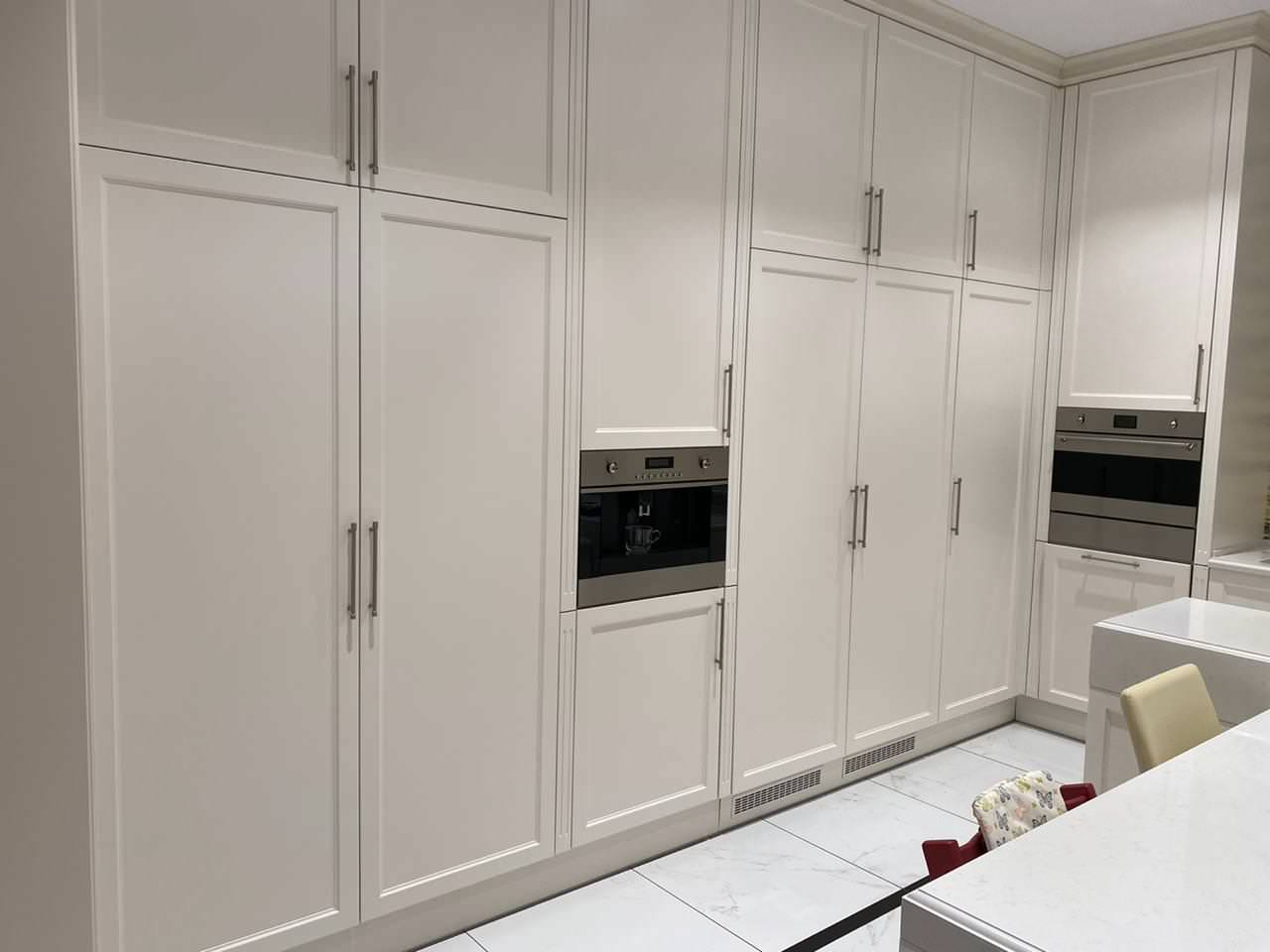 Мебель в коттедж