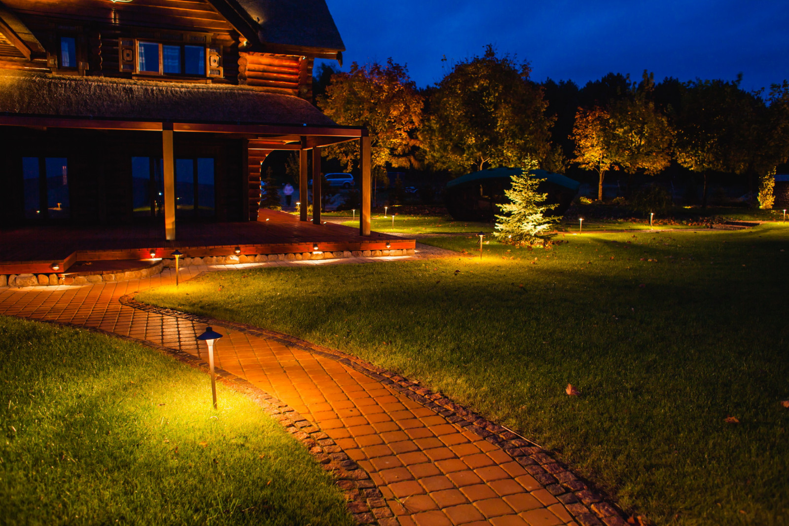 Подсветка дорожек