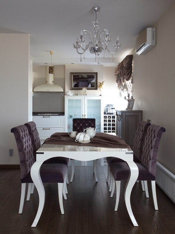 Вариации на тему барокко. Классический интерьер в трехкомнатной квартире.