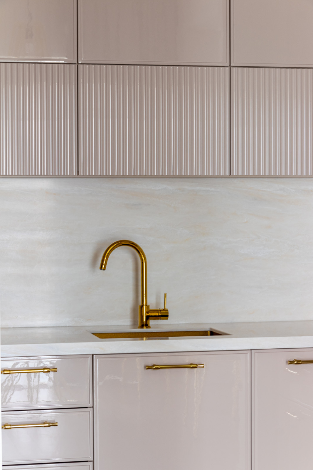 АК Grand Royal Residences