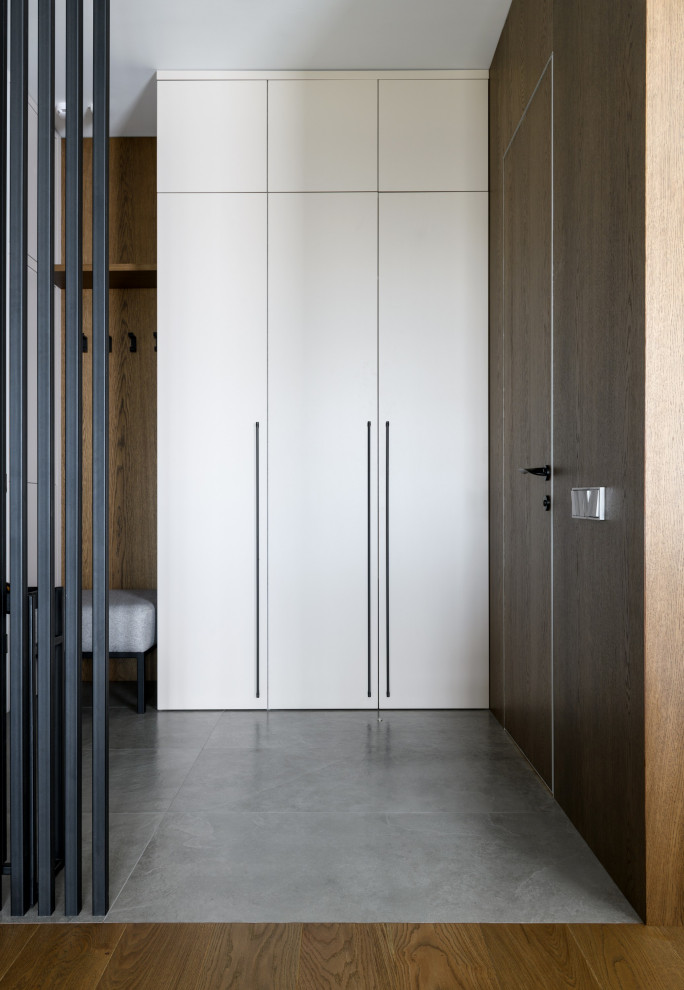 Натуральные материалы в интерьере трехкомнатной квартиры