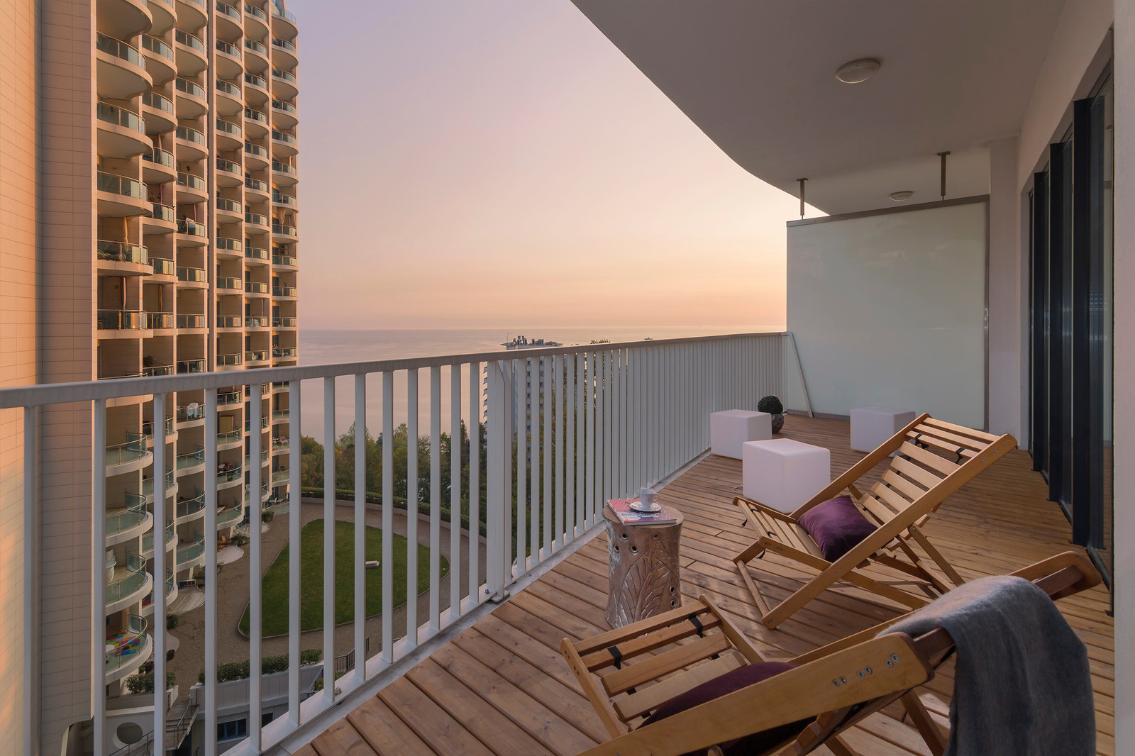 Обложка проекта: Курортные апартаменты