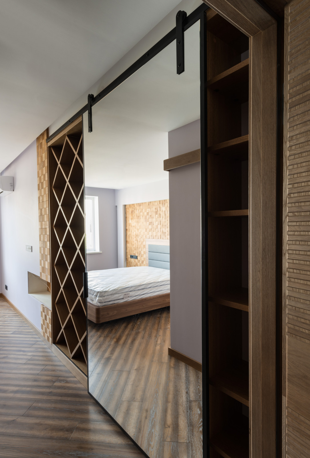 Шкафы и тумбы