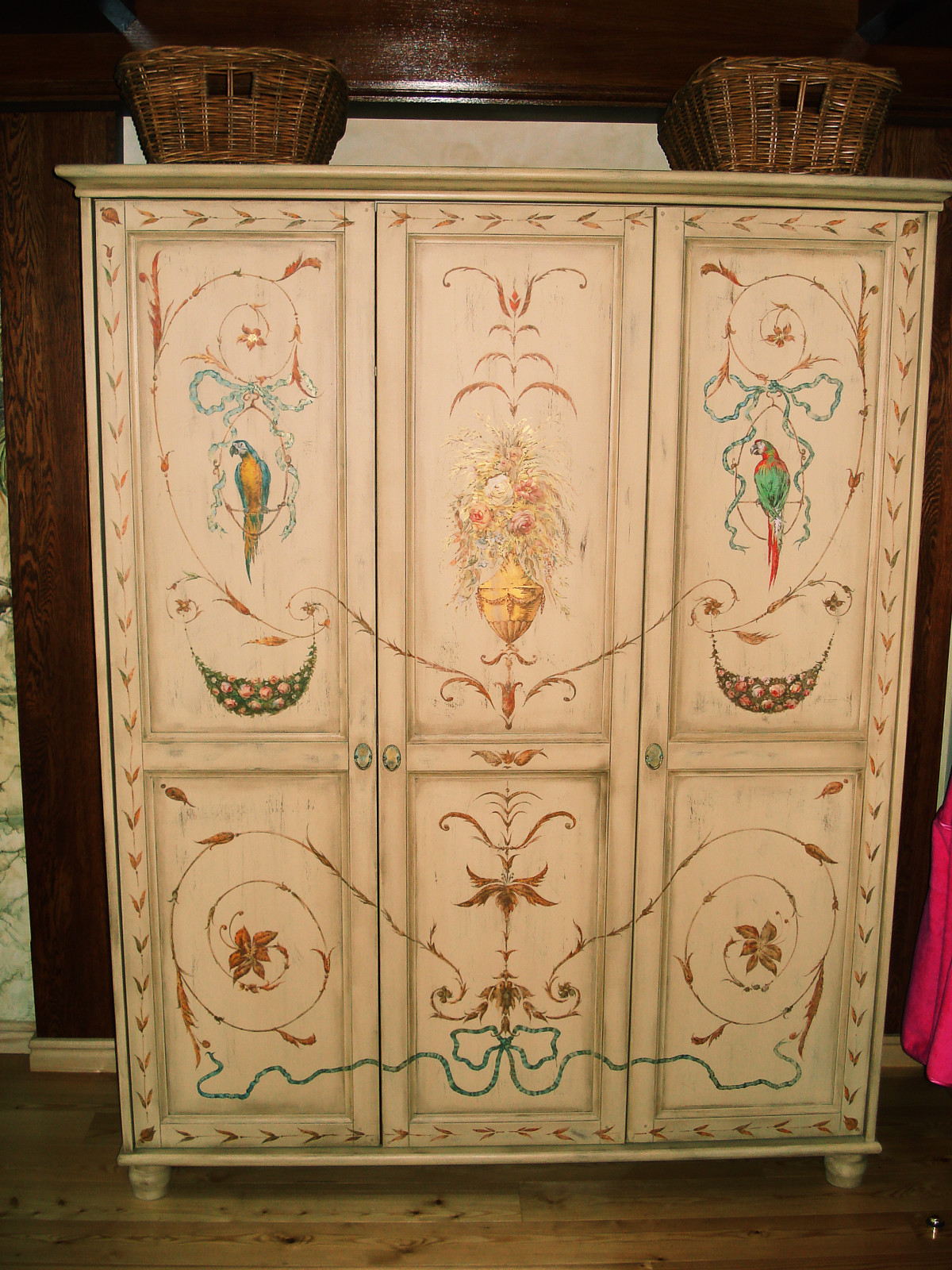 Роспись предметов интерьера