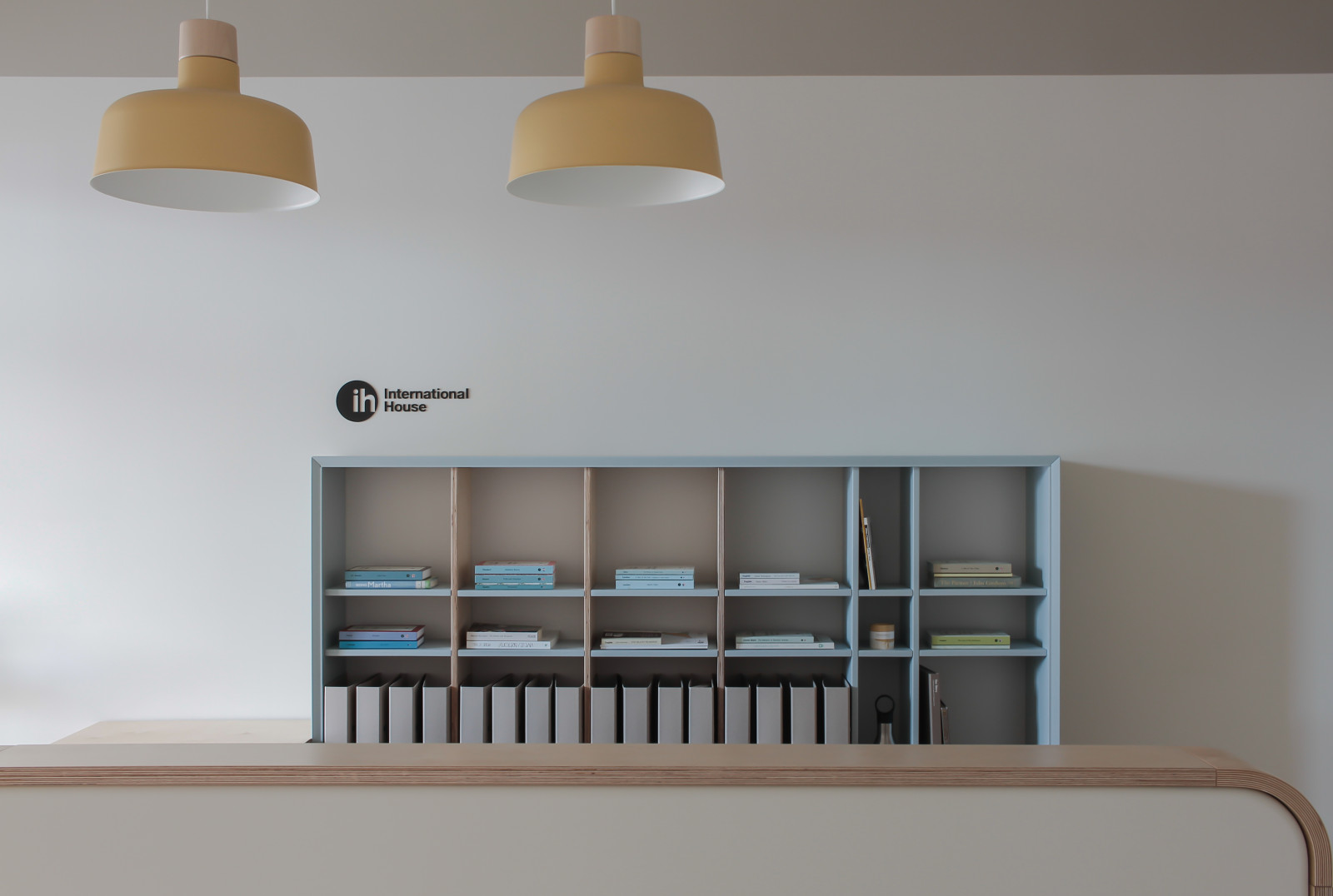 Обложка проекта: школа иностранных языков ( International House )