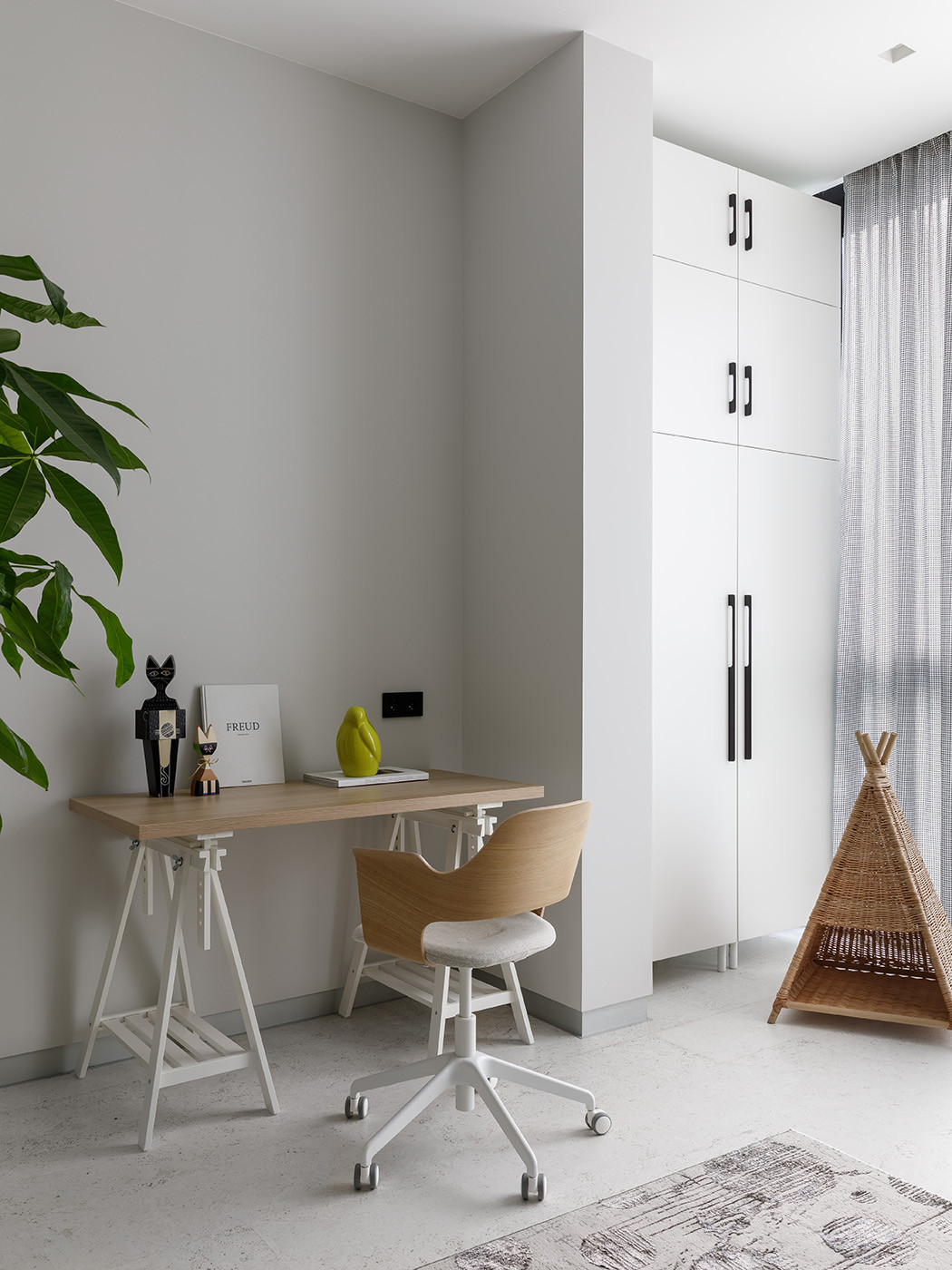 Монохромный минимализм